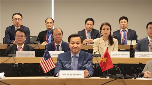 Phó thủ tướng Chính phủ Lê Minh Khái trao đổi với Đại diện Thương mại Hoa Kỳ